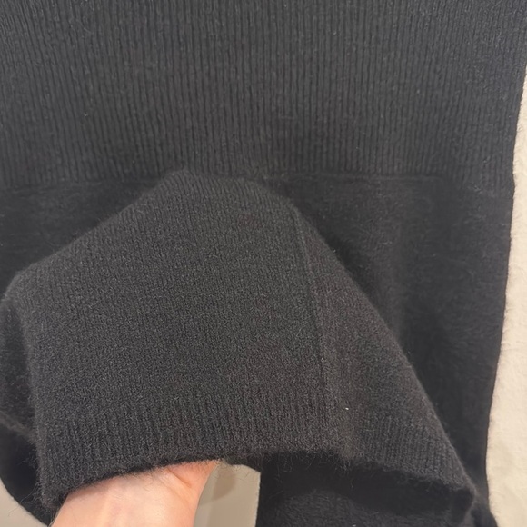 Aritzia Wilfred Free Women’s Elegant Black Knit Wool Pencil Skirt Black Size M - Picture 4 of 5